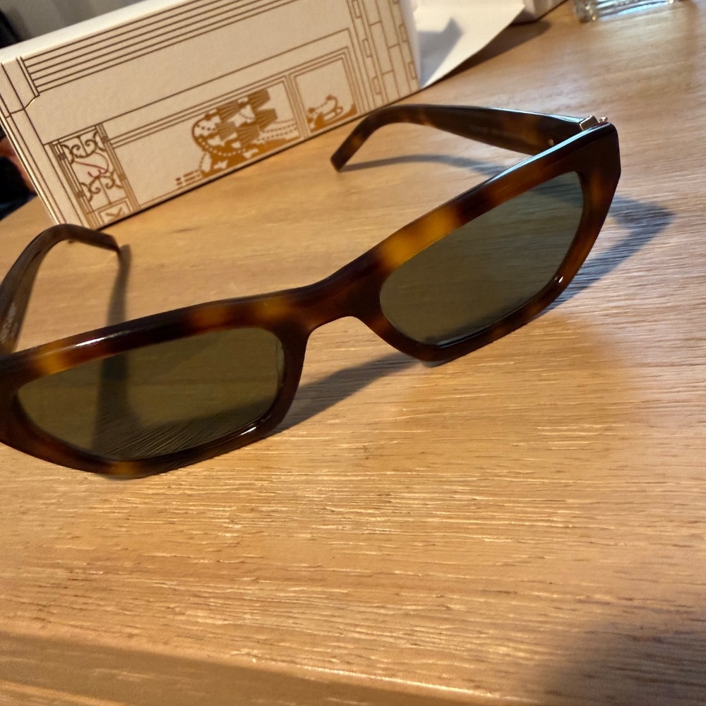 Saint Laurent Eyewear Sunglasses SL M126 003 Havana Squared RP: $508 - Picture 10 of 16